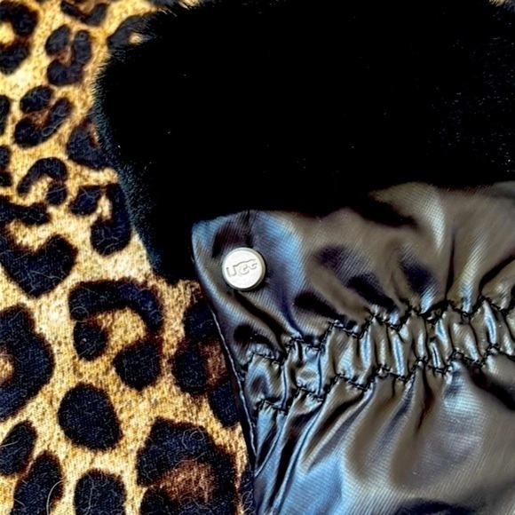 Brand New UGG Water Resistant Smart Touchscreen Black Gloves w/ Genuine Leather - Picture 10 of 16